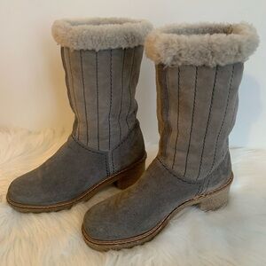 Pajar Grey Suede Shearling Lined Women's Heeled Winter Boots Size 7